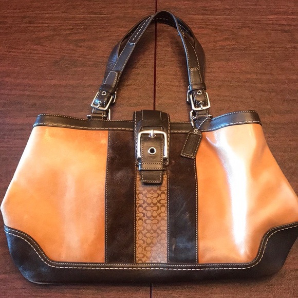 Coach Leather Purse - Picture 1 of 6